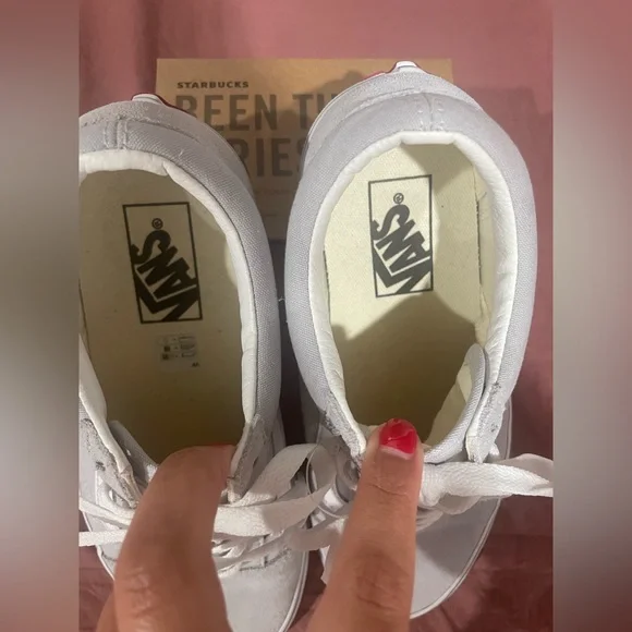 Classic Vans - Picture 2 of 6